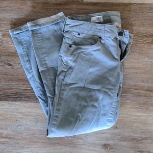 Light gray cropped jeans